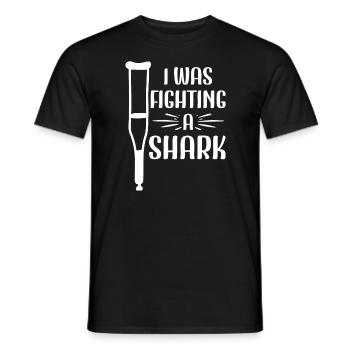 Gebrochenes Bein Spruch - Fraktur Gipsbein - Männer T-Shirt - Schwarz - Vorne - AI Model Male 178 light (178cm)