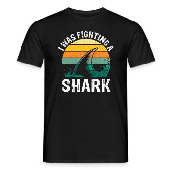 Gebrochenes Bein Spruch - Fraktur Gipsbein - Männer T-Shirt - Schwarz - Vorne - AI Model Male 178 light (178cm)