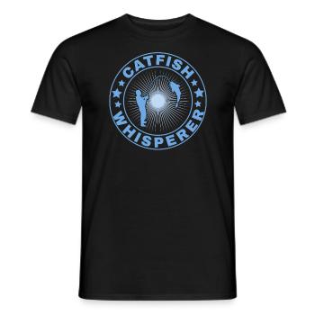 Catfish Whisperer - Wels Catfish Hunter - Männer T-Shirt - Schwarz - Vorne - AI Model Male 178 light (178cm)