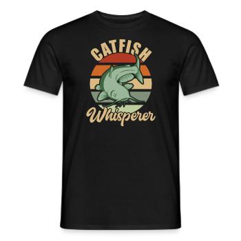 Catfish Whisperer - Wels Catfish Hunter - Männer T-Shirt - Schwarz - Vorne - AI Model Male 178 light (178cm)