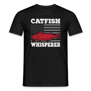 Catfish Whisperer - Wels Catfish Hunter - Männer T-Shirt - Schwarz - Vorne - AI Model Male 178 light (178cm)