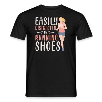Abgelenkt durch Laufschuhe - Läufer Laufen Runner - Männer T-Shirt - Schwarz - Vorne - AI Model Male 178 light (178cm)