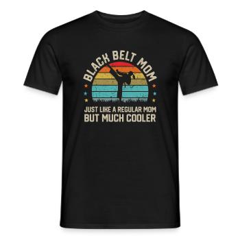 Schwarzgurt Mama Karate Jiu Jitsu Taekwondo Martialj - Männer T-Shirt - Schwarz - Vorne - AI Model Male 178 light (178cm)