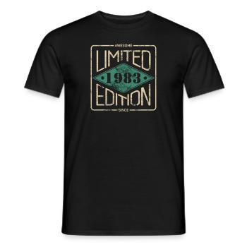 Awesome Since 1983 Retro Vintage Design - Männer T-Shirt - Schwarz - Vorne - AI Model Male 178 light (178cm)