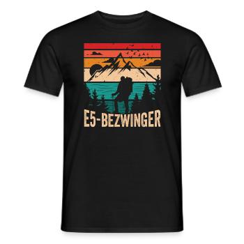 Alpenüberquerung Oberstdorf Meran E5 Fernwanderweg - Männer T-Shirt - Schwarz - Vorne - AI Model Male 178 light (178cm)