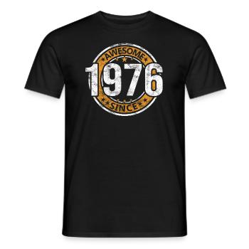 Awesome Since 1976 Retro Vintage Geburtstag - Männer T-Shirt - Schwarz - Vorne - AI Model Male 178 light (178cm)