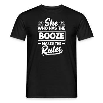 Celle qui a l’alcool fait les règles Barman F - T-shirt homme - noir - Devant - AI Model Male 178 light (178cm)