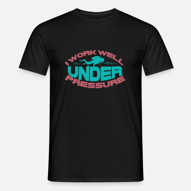 Divers dive - Men’s T-shirt - black