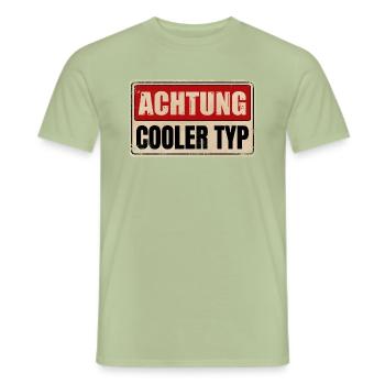 COOLER TYP - Männer T-Shirt - Sage - Vorne - AI Model Male 178 light (178cm)