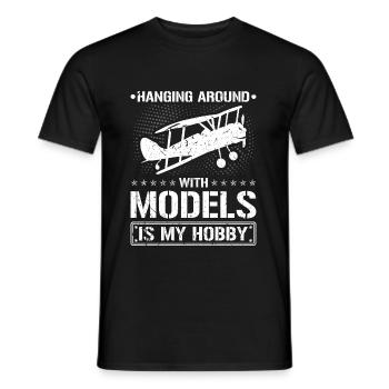 RC-Flugzeug - Männer T-Shirt - Schwarz - Vorne - AI Model Male 178 light (178cm)