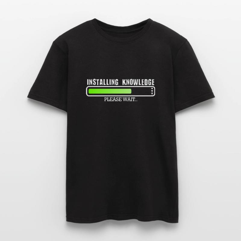 Installing Knowledge please wait Männer T-Shirt
