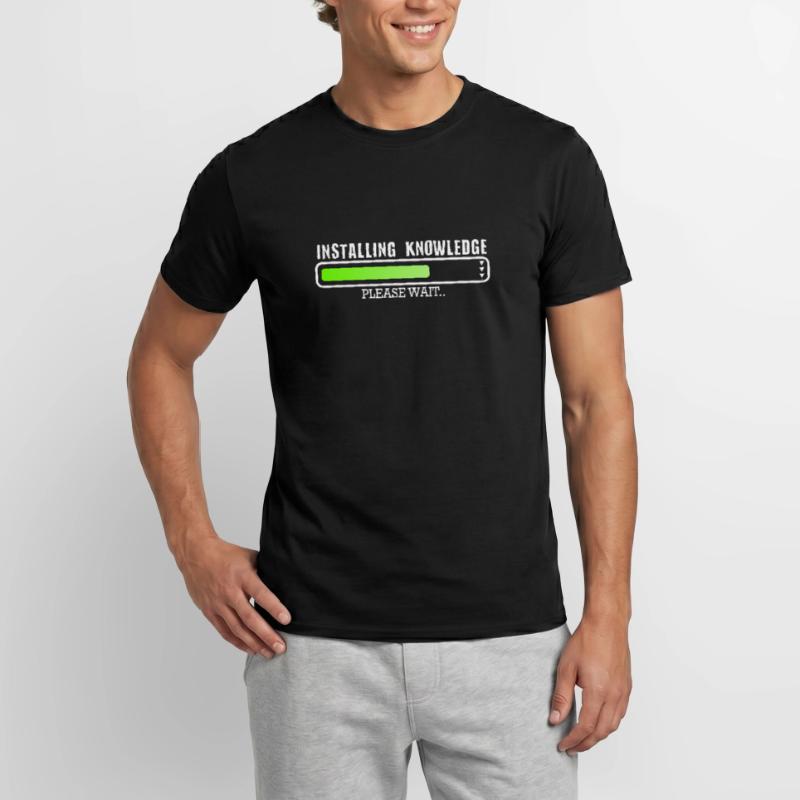 Installing Knowledge please wait Männer T-Shirt