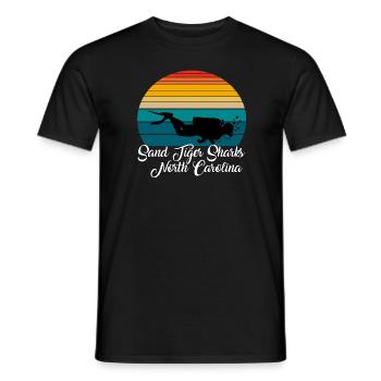 Sand Tiger Sharks North Carolina Diving - Männer T-Shirt - Schwarz - Vorne - AI Model Male 178 light (178cm)