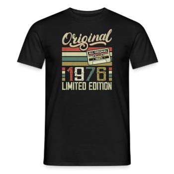 Jahrgang 1976 Retro 1976 Geburtstagsgeschenk - Männer T-Shirt - Schwarz - Vorne - AI Model Male 178 light (178cm)
