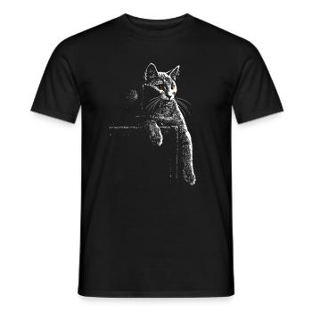 Carthusian cat at night - Men's T-Shirt - black - Front - AI Model Male 178 light (178cm)