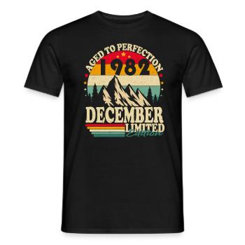 December 1982 Vintage Retro Birthday - Men's T-Shirt - black - Front - AI Model Male 178 light (178cm)