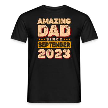 Toller Papa seit September 2023 - Männer T-Shirt - Schwarz - Vorne - AI Model Male 178 light (178cm)