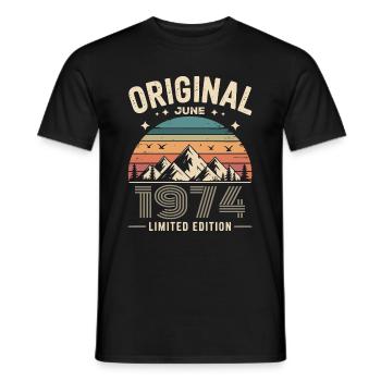 Juni 1974 – Legende der Gipfel und Berge - Männer T-Shirt - Schwarz - Vorne - AI Model Male 178 light (178cm)