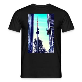 Berlin Berliner Fernsehturm Stadt Wahrzeichen - Männer T-Shirt - Schwarz - Vorne - AI Model Male 178 light (178cm)