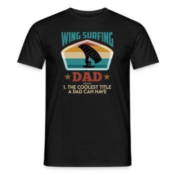 Cool Wing Surfing Dad Wing Foil Wingfoil - Männer T-Shirt - Schwarz - Vorne - AI Model Male 178 light (178cm)