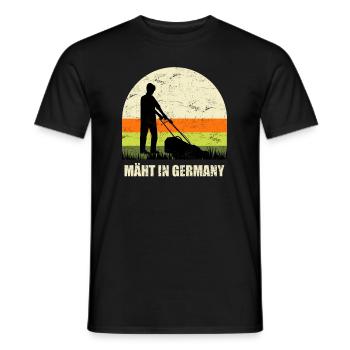 Mäht in Germany Rasenmäher Garten - Männer T-Shirt - Schwarz - Vorne - AI Model Male 178 light (178cm)