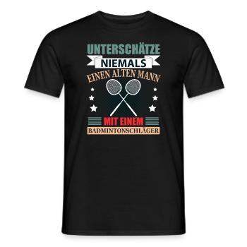 Badminton Rentner Geschenk Lustig Herren Spruch - Männer T-Shirt - Schwarz - Vorne - AI Model Male 178 light (178cm)