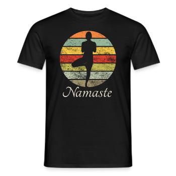 Vêtements de yoga Namaste pour femmes, hommes et enfants - T-shirt homme - noir - Devant - AI Model Male 178 light (178cm)