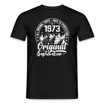 September 1973 Original: 51 Jahre Geburtstagsgeschenk - Männer T-Shirt - Schwarz - Vorne - AI Model Male 178 light (178cm)