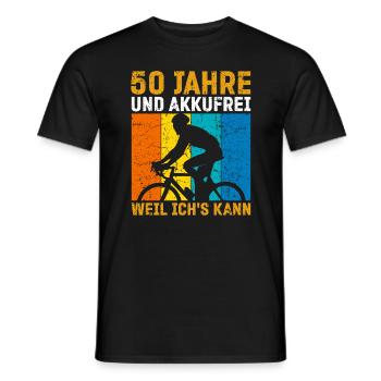 50. Geburtstag: Stolz, Akkufrei & Fahrradliebend! - Männer T-Shirt - Schwarz - Vorne - AI Model Male 178 light (178cm)