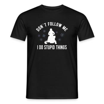 SNOWMOBILING:/ SNOWMOBILE don´t follow me - Männer T-Shirt - Schwarz - Vorne - AI Model Male 178 light (178cm)