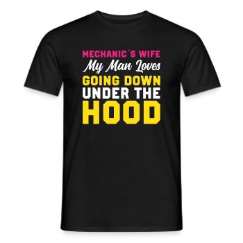 La femme du mécanicien Mon mari l’aime - T-shirt homme - noir - Devant - AI Model Male 178 light (178cm)