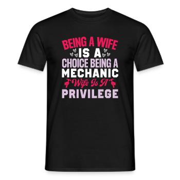 Être une femme est la femme d’un mécanicien de choix - T-shirt homme - noir - Devant - AI Model Male 178 light (178cm)