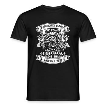 Unterschätze nie die Power einer Motorradfahrerin - Männer T-Shirt - Schwarz - Vorne - AI Model Male 178 light (178cm)