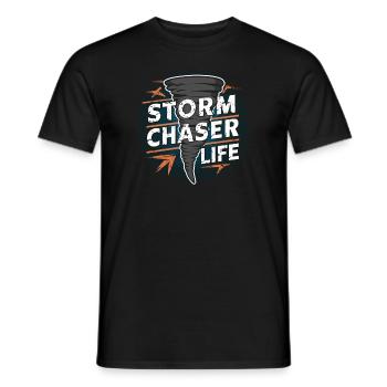Erlebe Die Faszinierende Welt Des Tornadojagens - Männer T-Shirt - Schwarz - Vorne - AI Model Male 178 light (178cm)