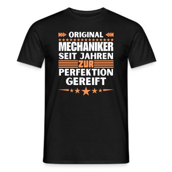 Mechanics matured to perfection - Men's T-Shirt - black - Front - AI Model Male 178 light (178cm)