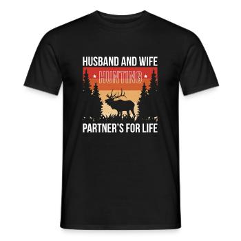 Husband & Wife Hunting Partners For Life Shirt - Männer T-Shirt - Schwarz - Vorne - AI Model Male 178 light (178cm)