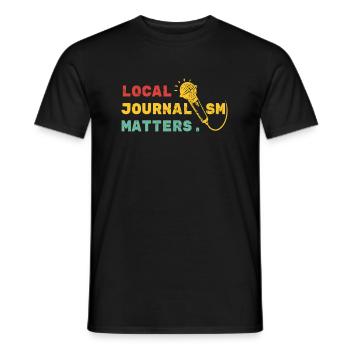 Cadeau de chandail Journalism local Matters - T-shirt homme - noir - Devant - AI Model Male 178 light (178cm)