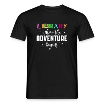 Library Where The Adventure Begins - Männer T-Shirt - Schwarz - Vorne - AI Model Male 178 light (178cm)