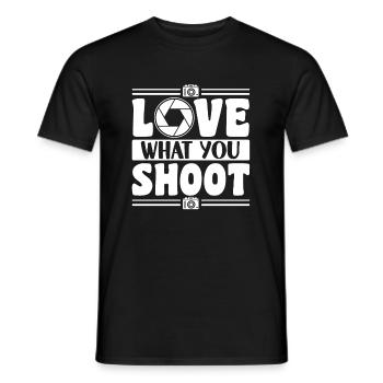 Love What You Shoot Shirt Fotograf Geschenk - Männer T-Shirt - Schwarz - Vorne - AI Model Male 178 light (178cm)