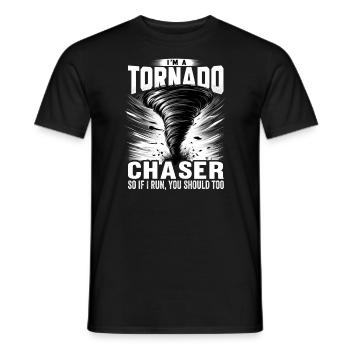 Meteorologie-tornado-chaser-sturmjagd-outfit - Männer T-Shirt - Schwarz - Vorne - AI Model Male 178 light (178cm)