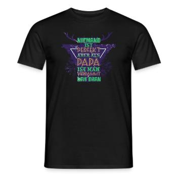 Papa T-Shirt - Men's T-Shirt - black - Front - AI Model Male 178 light (178cm)