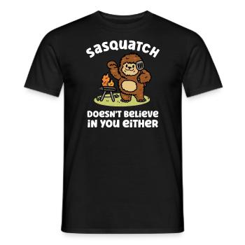Sasquatch Bigfoot Doesn't Believe Either Summer - Men's T-Shirt - black - Front - AI Model Male 178 light (178cm)
