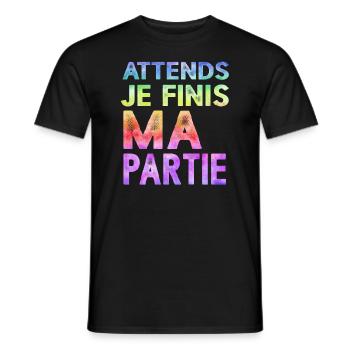 Attends Je Finis Ma Partie Cadeau Humour Geek Game - T-shirt homme - noir - Devant - AI Model Male 178 light (178cm)
