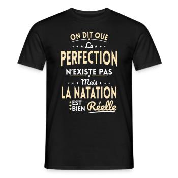 La Perfection n'existe pas Natation est Réelle - T-shirt homme - noir - Devant - AI Model Male 178 light (178cm)