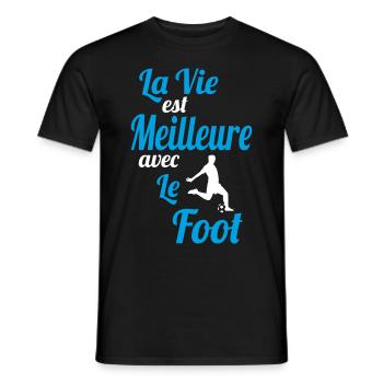 La vie est meilleure avec le Foot - Idée Cadeau - T-shirt homme - noir - Devant - AI Model Male 178 light (178cm)