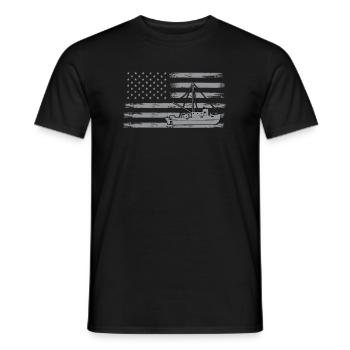 Fischkutter USA Fahne - Männer T-Shirt - Schwarz - Vorne - AI Model Male 178 light (178cm)