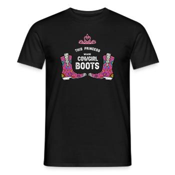Forget Glass Slippers Princess Wears Cowboy Boots - Männer T-Shirt - Schwarz - Vorne - AI Model Male 178 light (178cm)