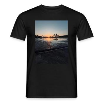Kos Sunrise - Männer T-Shirt - Schwarz - Vorne - AI Model Male 178 light (178cm)