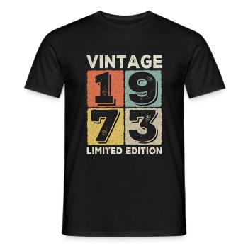 Jahrgang 1973 - Männer T-Shirt - Schwarz - Vorne - AI Model Male 178 light (178cm)