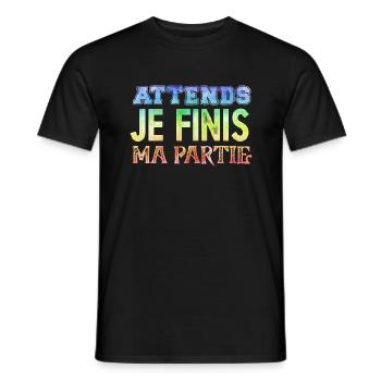 Attends Je Finis Ma Partie Cadeau Humour Geek Game - T-shirt homme - noir - Devant - AI Model Male 178 light (178cm)